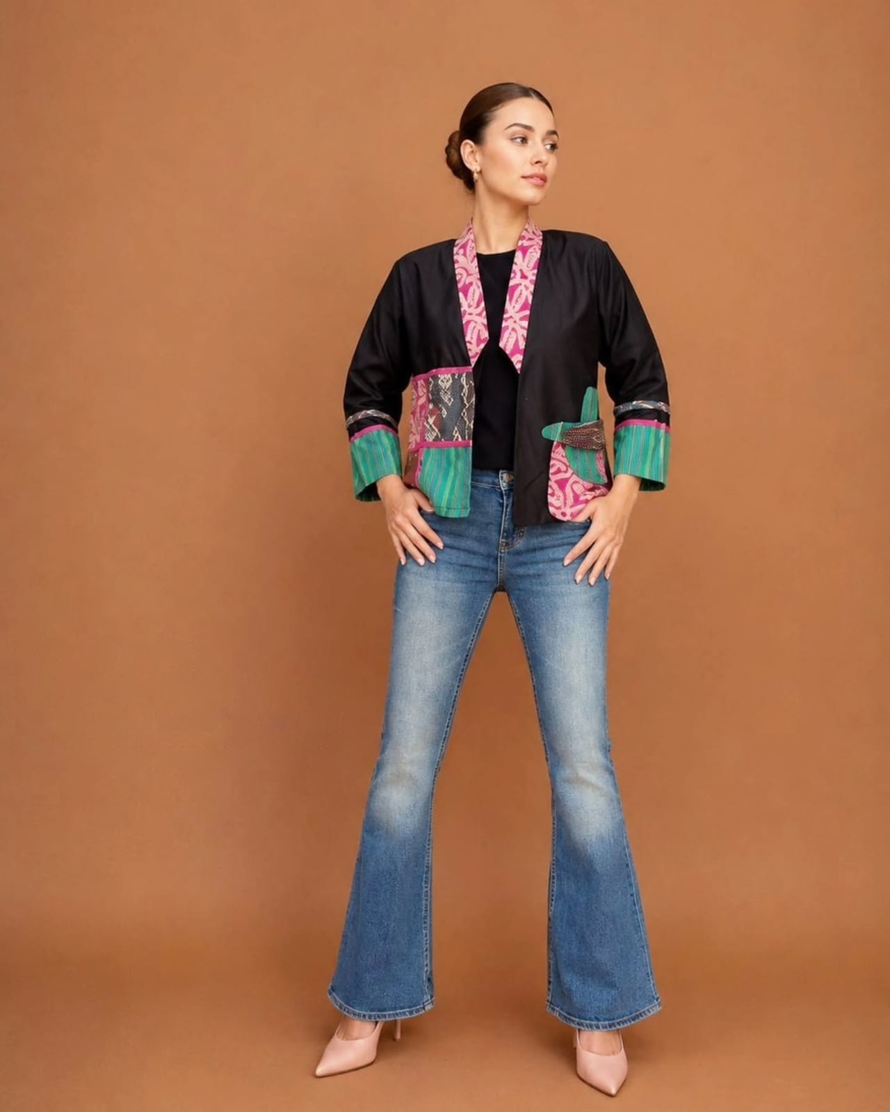 Outer Etnik Hitam Pink